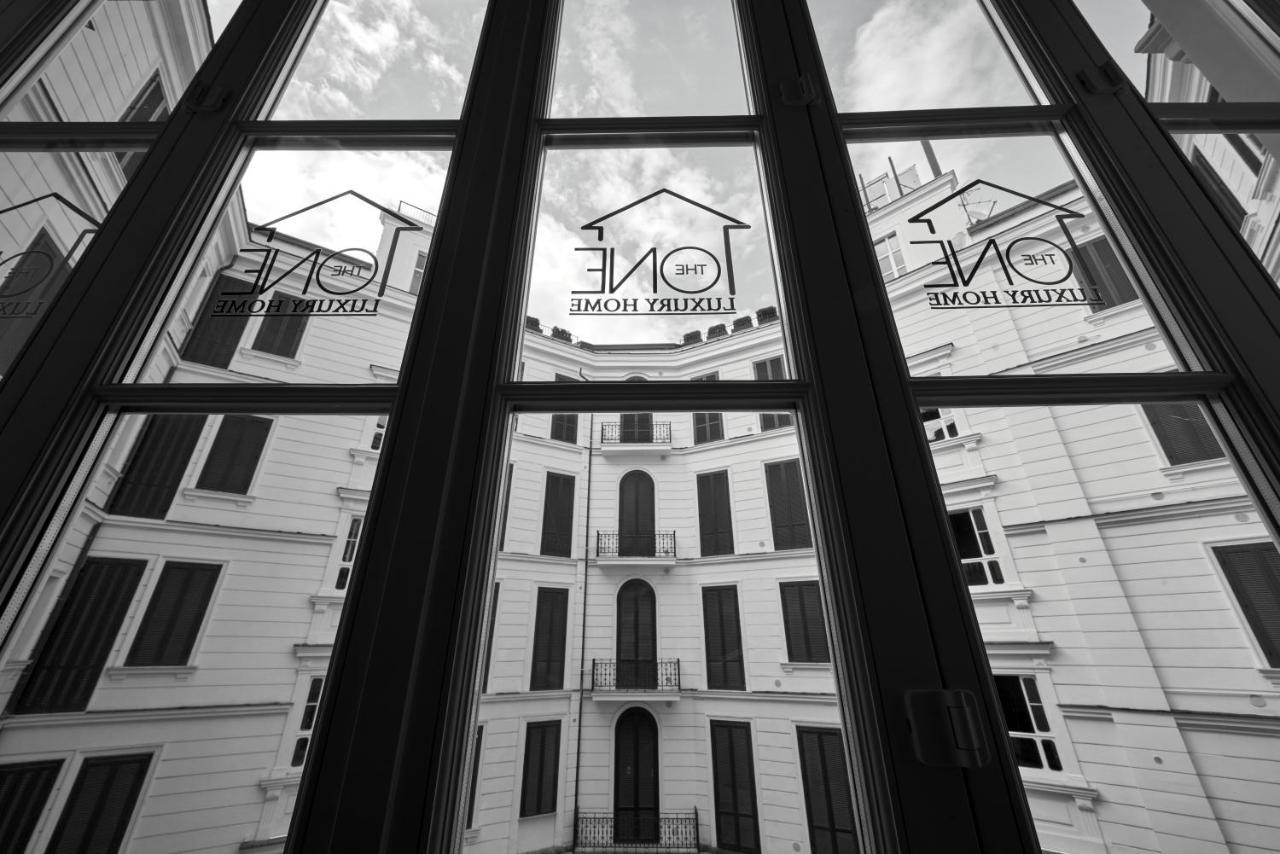 The One Napoli Luxury Apartment Екстериор снимка