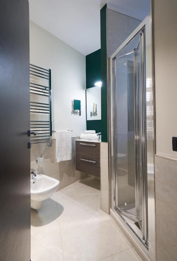 The One Napoli Luxury Apartment Екстериор снимка