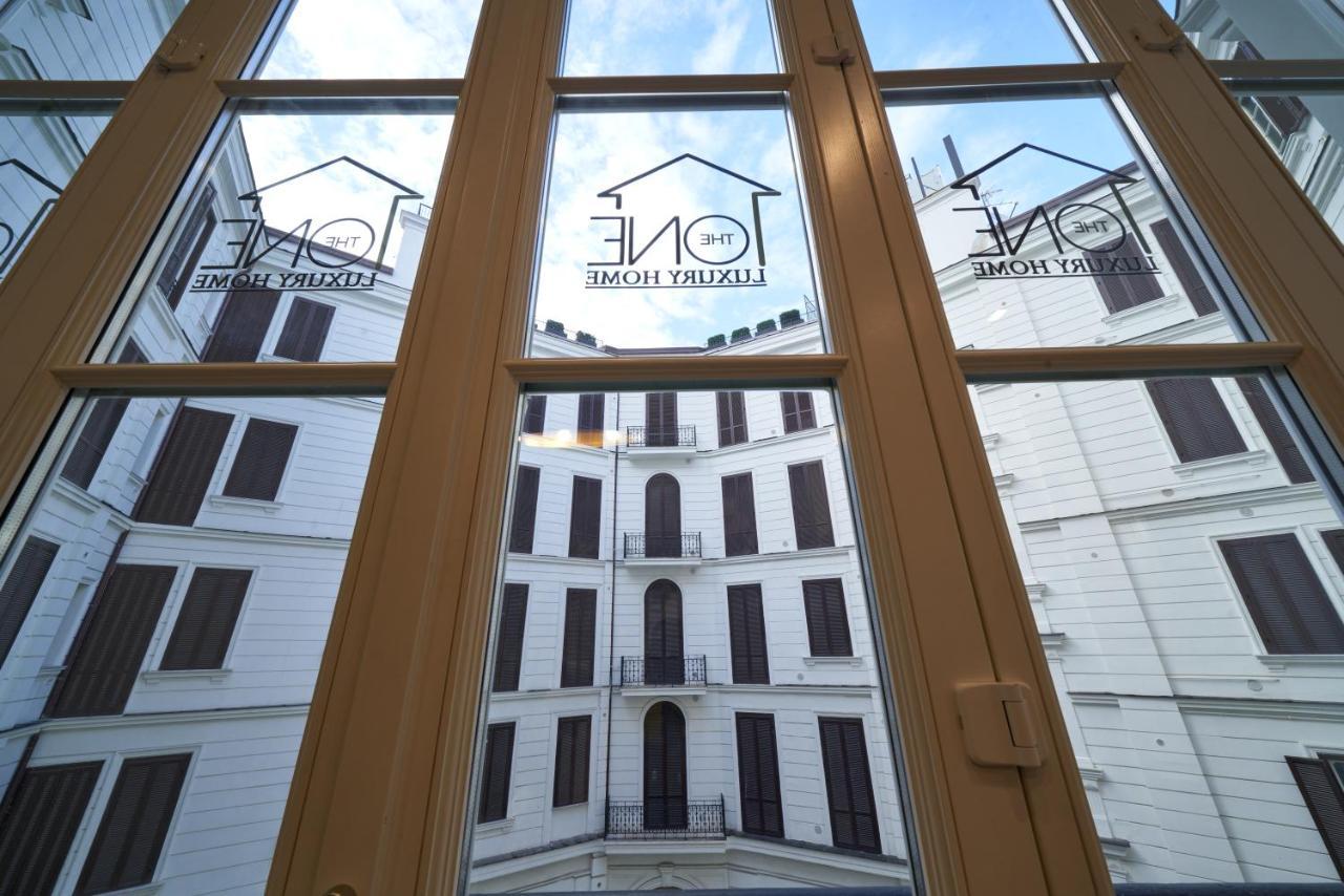 The One Napoli Luxury Apartment Екстериор снимка