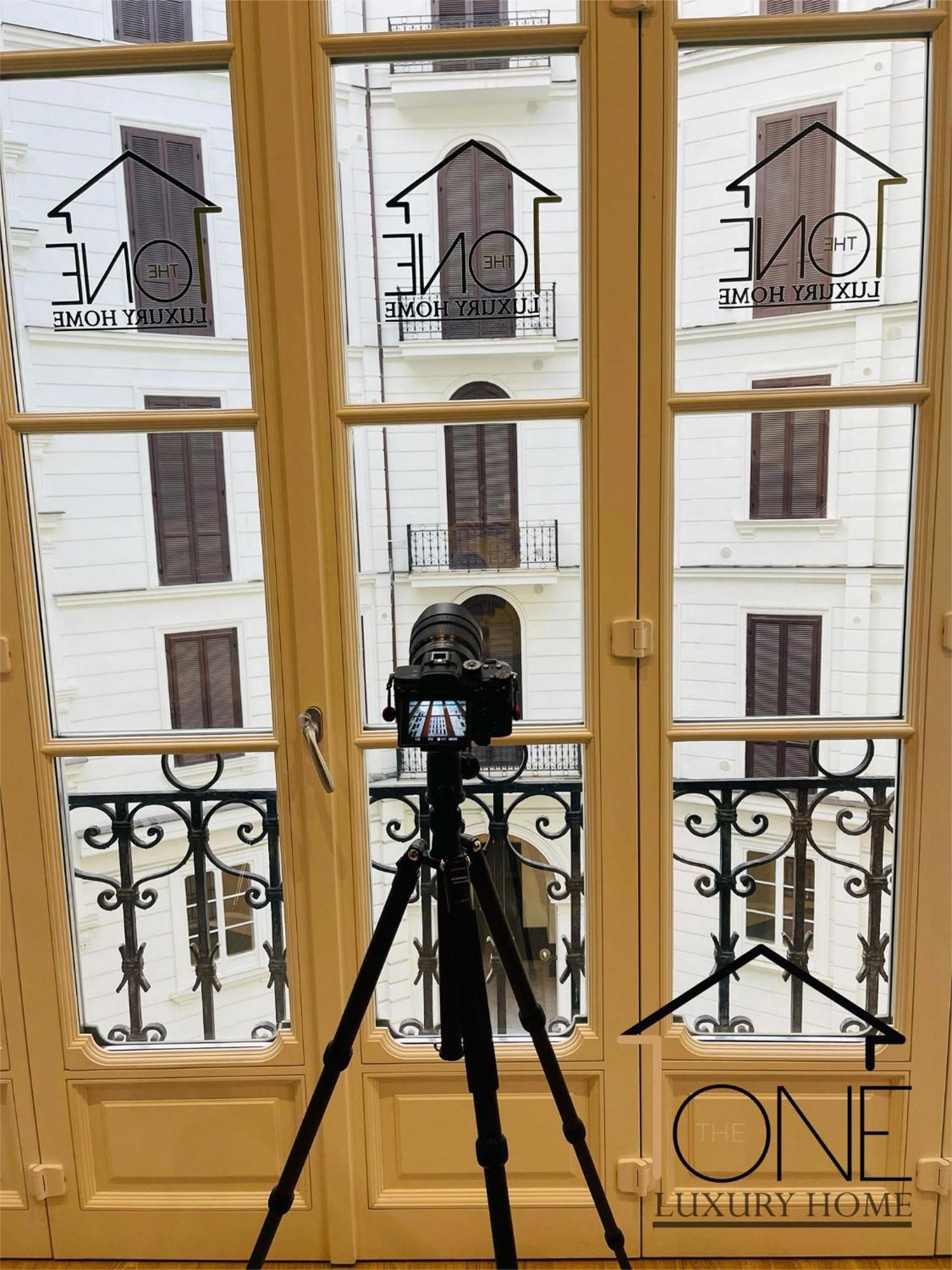 The One Napoli Luxury Apartment Екстериор снимка